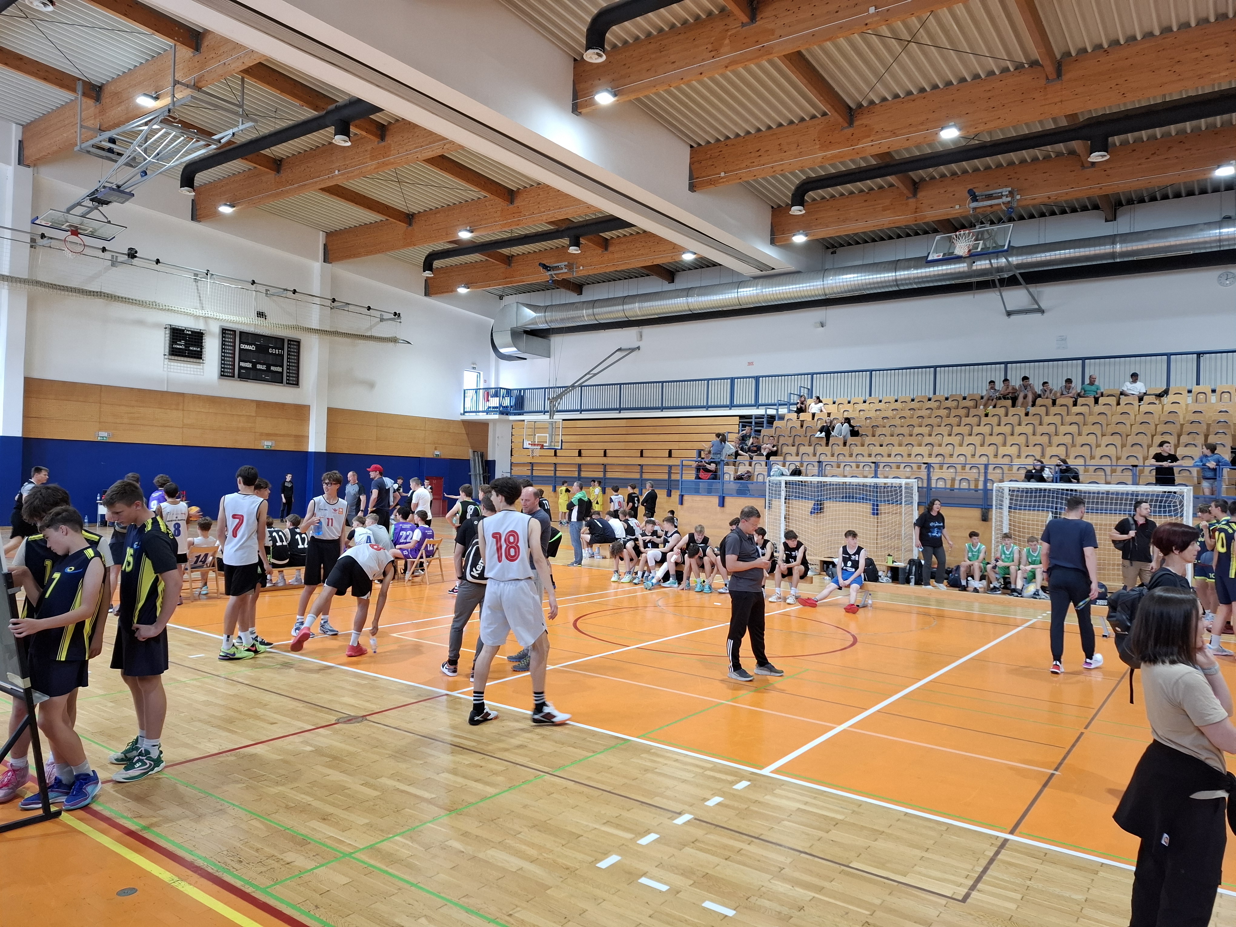 Košarka 3x3 za osnovnošolce danes v Šoštanju